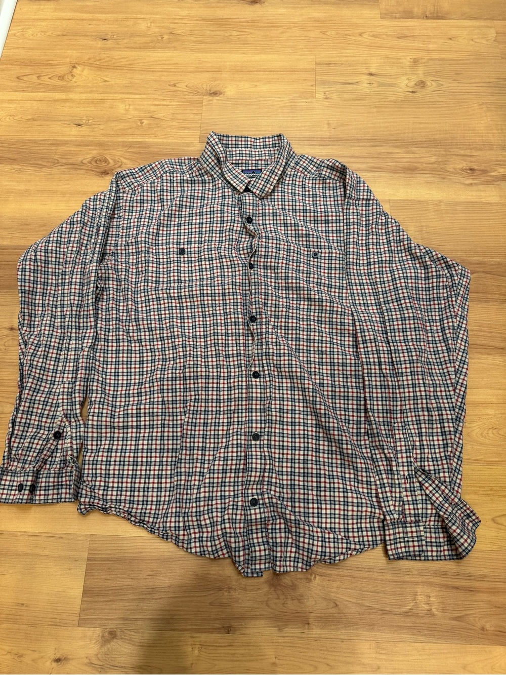 Patagonia Men's Long Sleeve Plaid Organic Cotton Button Down Shirt XL